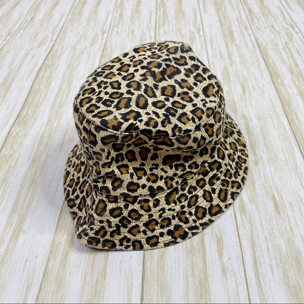 Unbranded Reversible Leopard Print & Black Bucket… - image 1